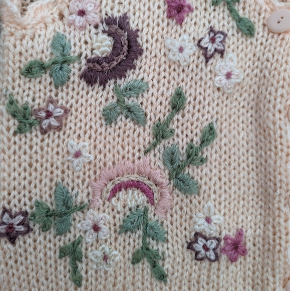 Hobie Pink Floral Embroidered Vest - Picture 3 of 11